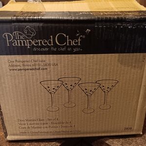 NEW IN BOX Pampered Chef Dots Martini Glasses (4)